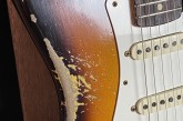 Fender Custom Shop 59 Stratocaster Heavy Relic Faded Chocolate 3 Tone Sunburst-33.jpg